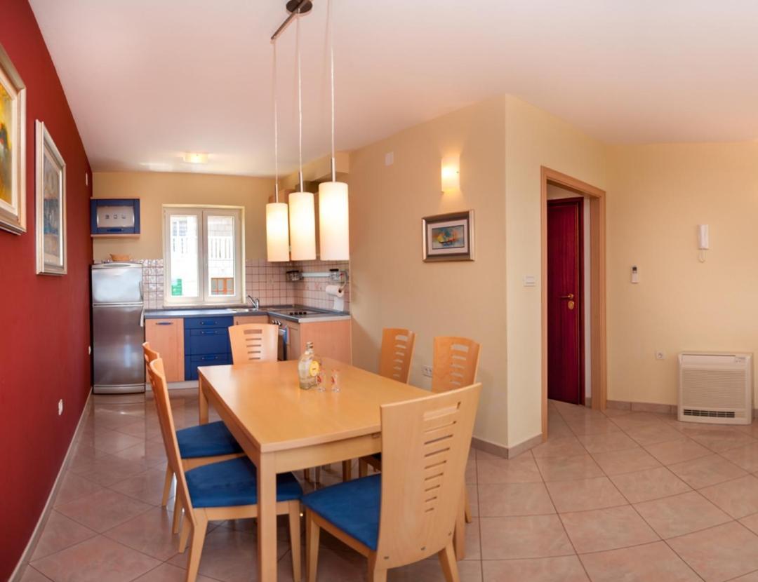 Apartments By The Sea Postira, Brac - 15242 ห้อง รูปภาพ