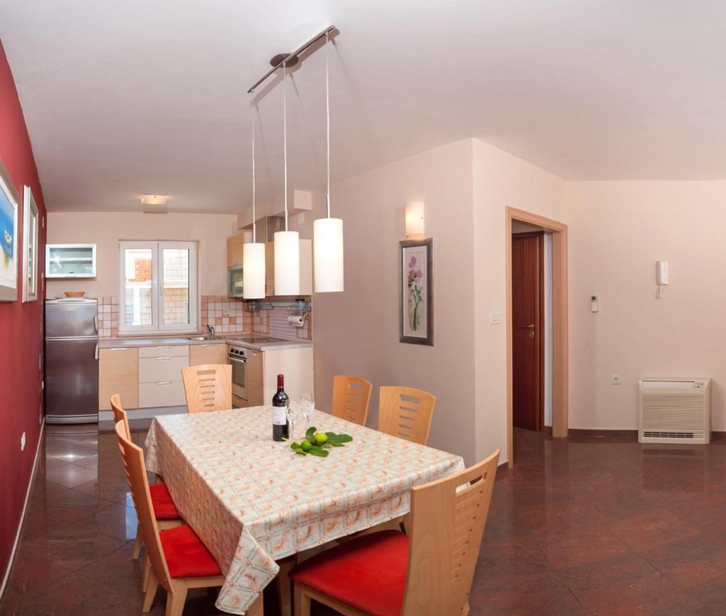 Apartments By The Sea Postira, Brac - 15242 ห้อง รูปภาพ